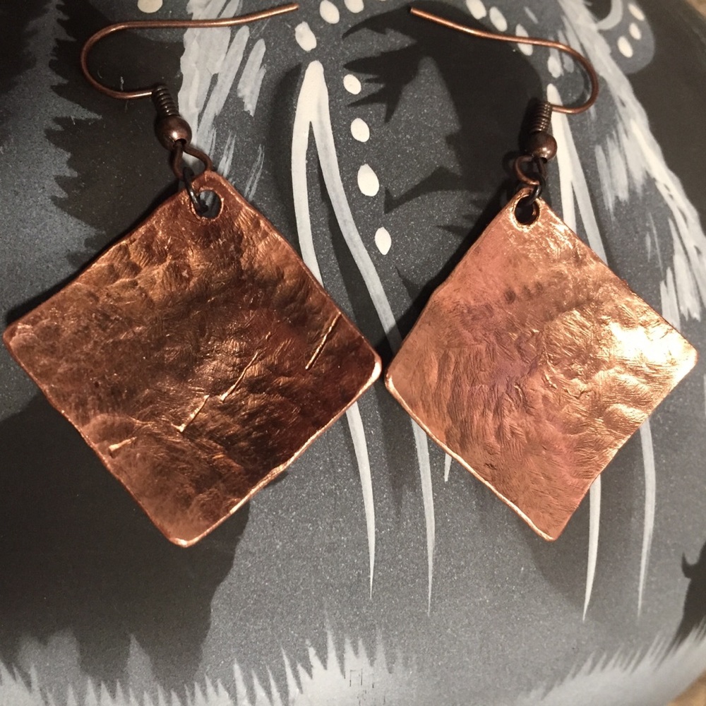 Handcrafted Polished Copper Diamond Shape Earrings - Picture 4 of 8